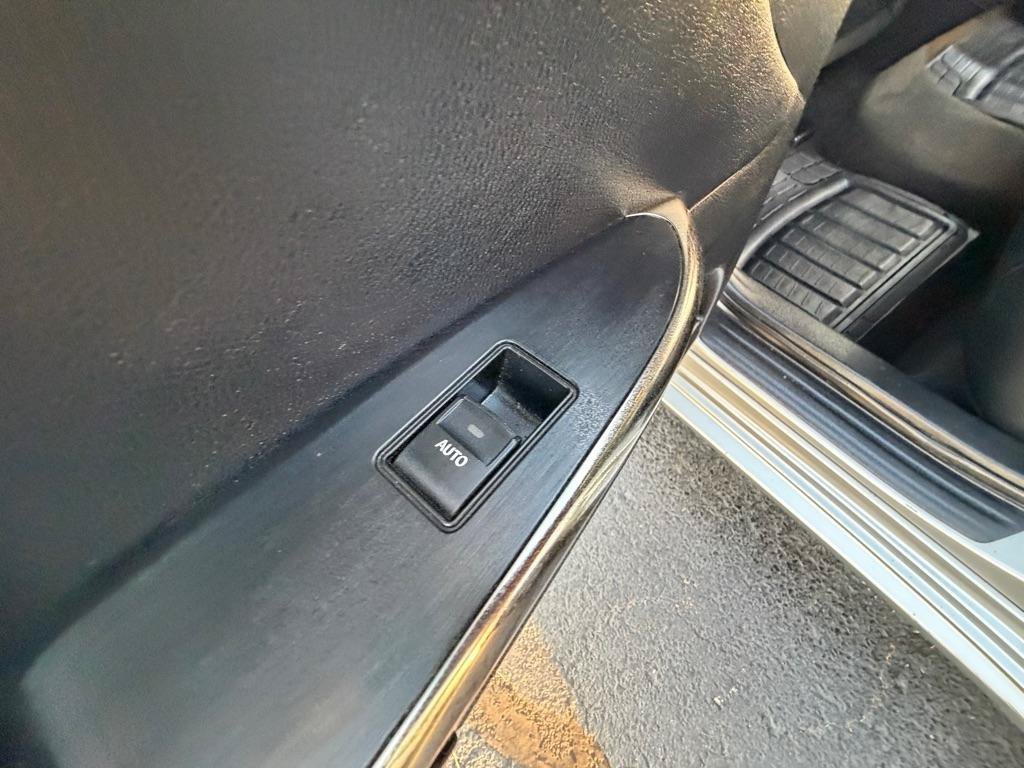 Used 2016 Toyota Avalon XLE FWD image 12