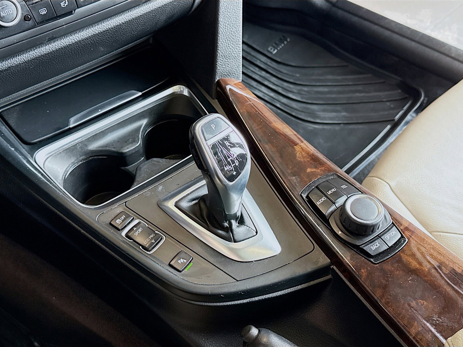 Used 2015 BMW 328i xDrive Wagon image 11