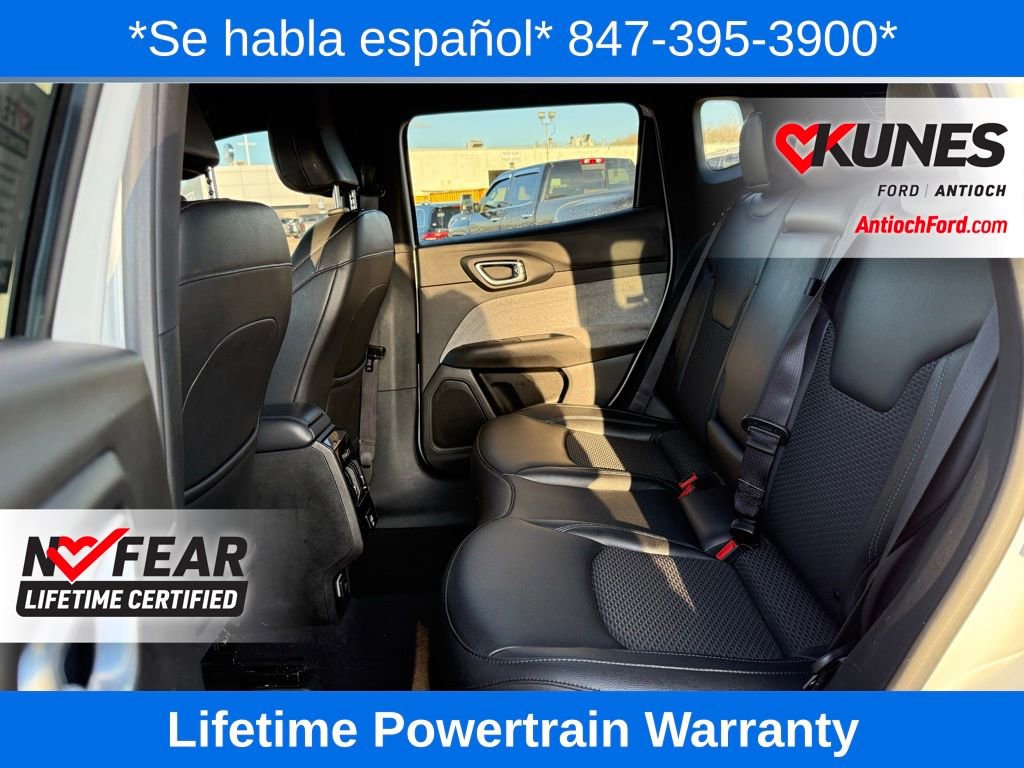 Used 2024 Jeep Compass Latitude image 27