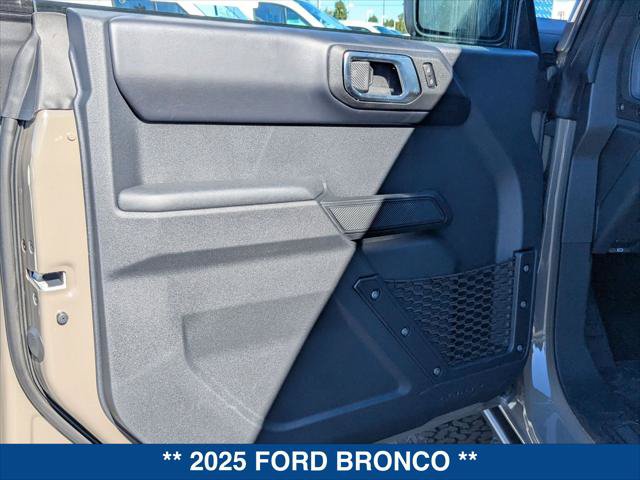 New 2025 Ford Bronco Badlands AWD/4WD image 10