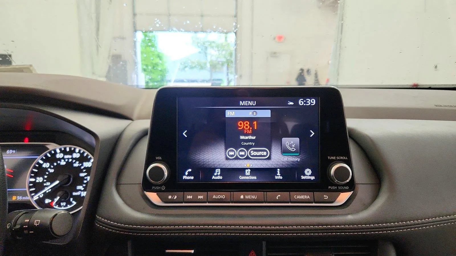 Used 2023 Nissan Rogue SV AWD/4WD image 16