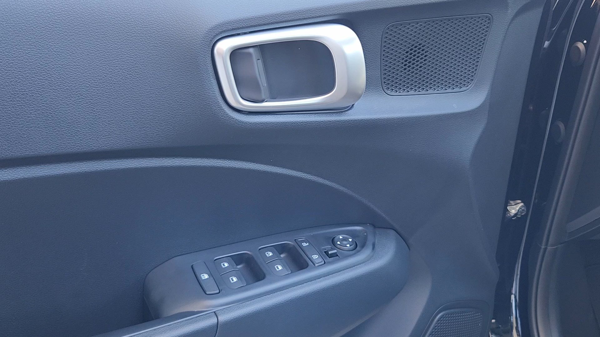New 2026 Hyundai Venue SEL FWD image 7