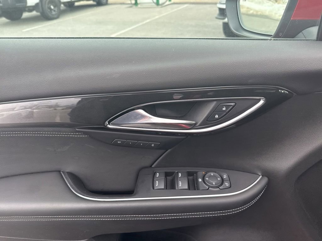 Used 2025 Buick Envision Preferred image 18