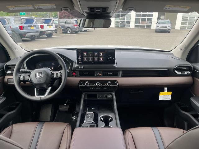 New 2026 Honda Pilot Touring image 13