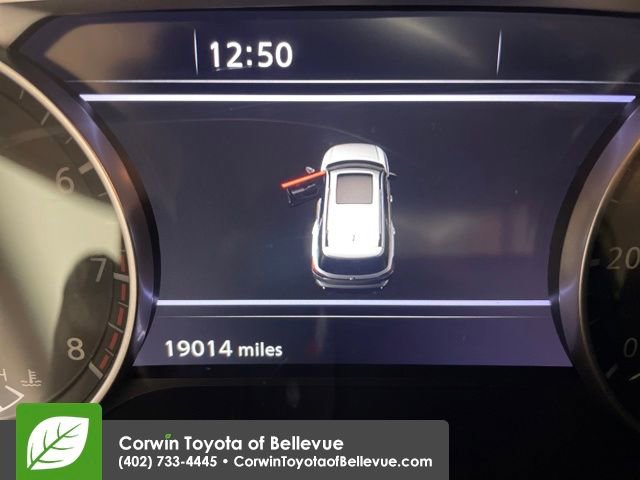 Used 2025 Nissan Pathfinder SL image 16