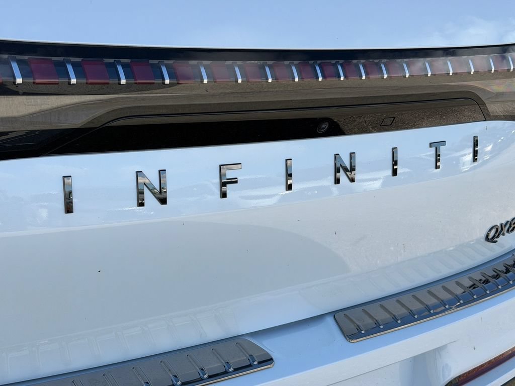 New 2027 INFINITI QX80 Sensory w/ Sport Exterior Package AWD/4WD image 10