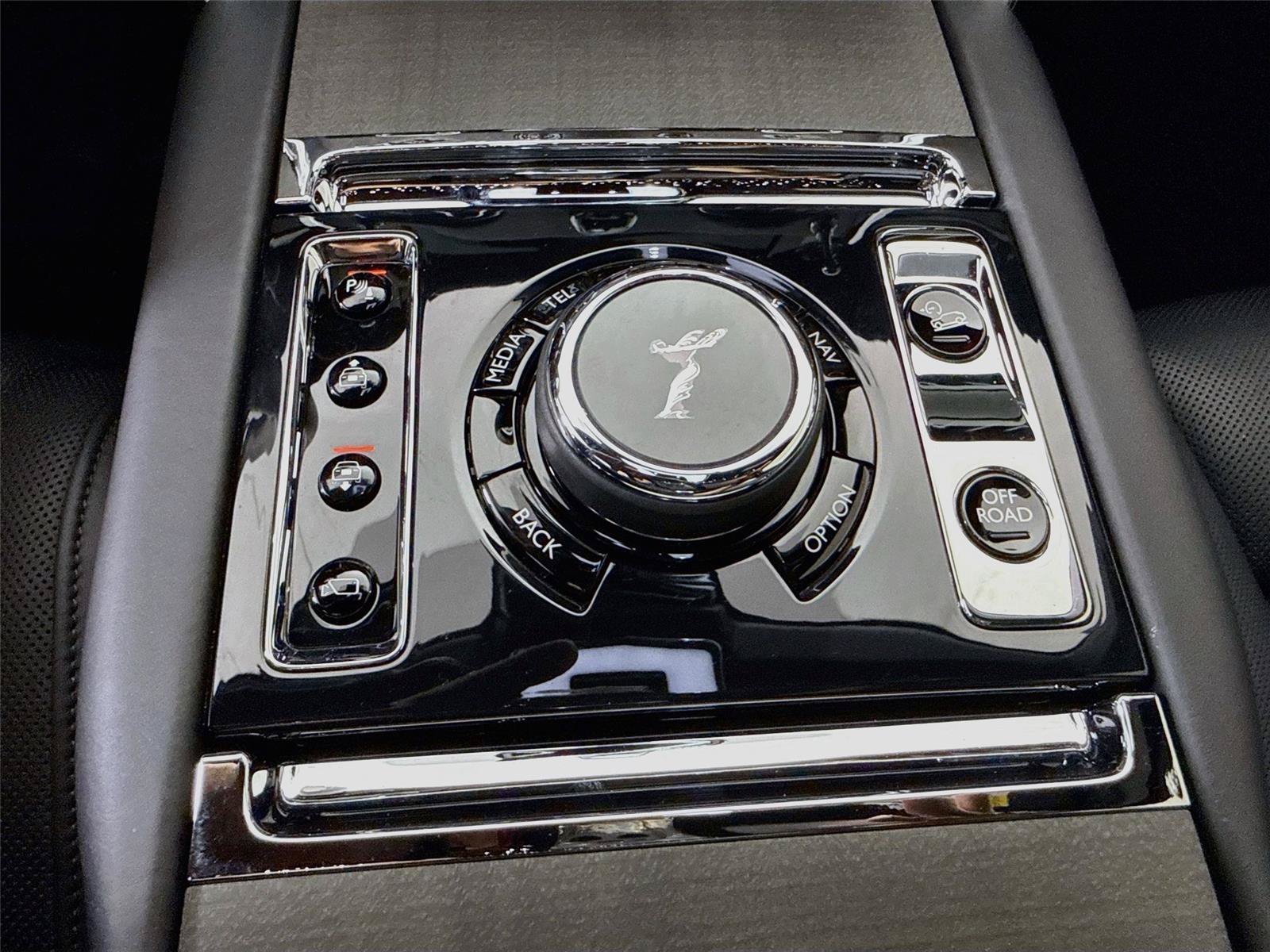 Used 2025 Rolls-Royce Cullinan AWD/4WD image 20