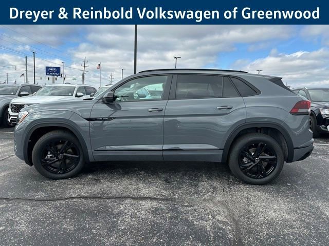 New 2026 Volkswagen Atlas Cross Sport SEL R-Line image 4