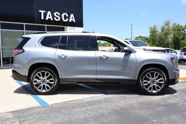 New 2026 GMC Acadia Denali Ultimate FWD image 9