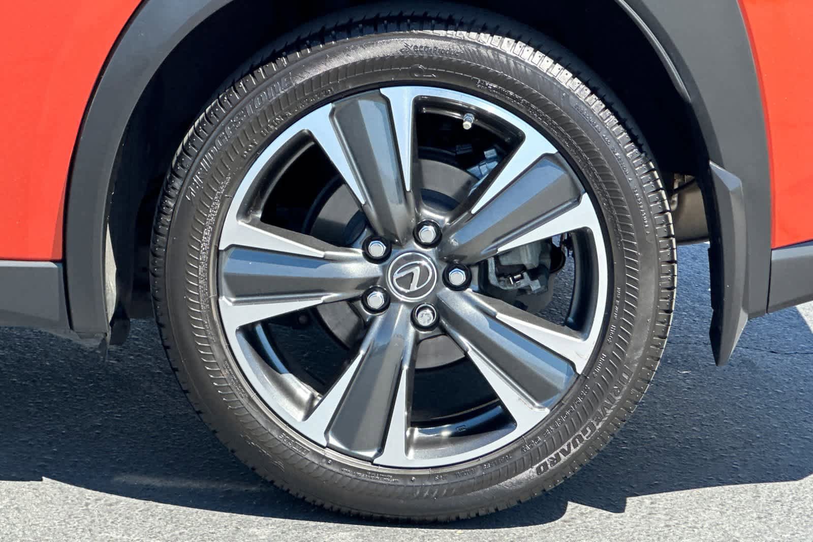 Used 2019 Lexus UX 200 w/ Premium Package image 32