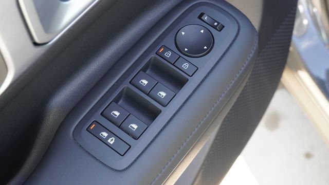 Used 2026 Hyundai Santa Fe SEL FWD image 21