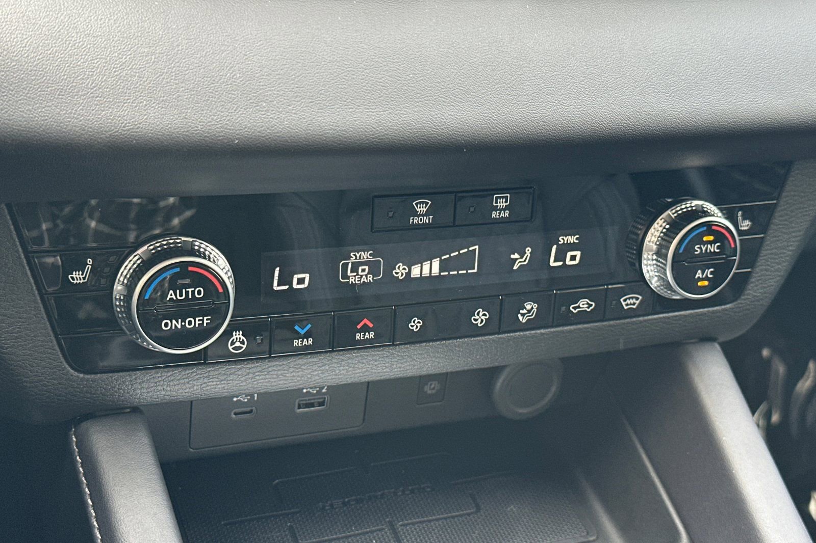 New 2025 Mitsubishi Outlander SEL image 20