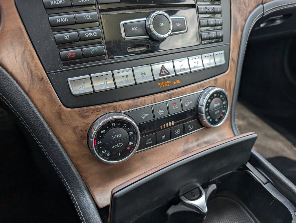 Used 2013 Mercedes-Benz SL 550 image 18