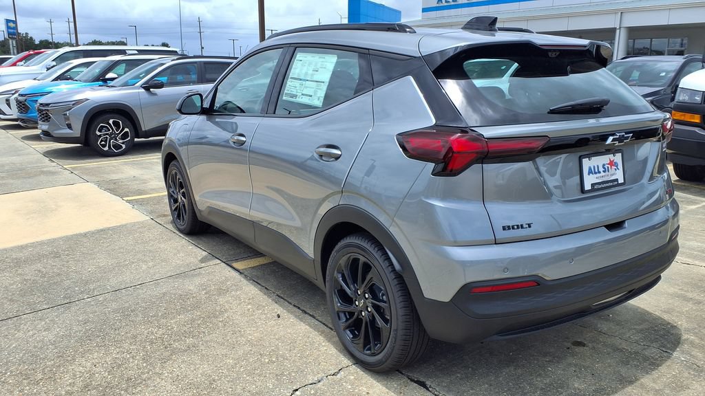New 2027 Chevrolet Bolt RS w/ Technology Package FWD image 8