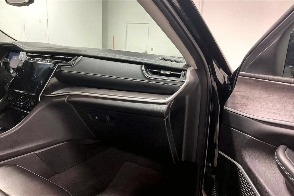 Used 2023 Jeep Grand Cherokee Limited RWD image 19