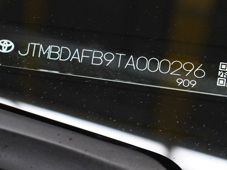 Used 2026 Toyota bZ AWD/4WD image 32