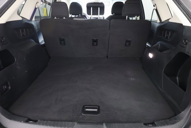 Used 2018 Ford Edge SE image 24
