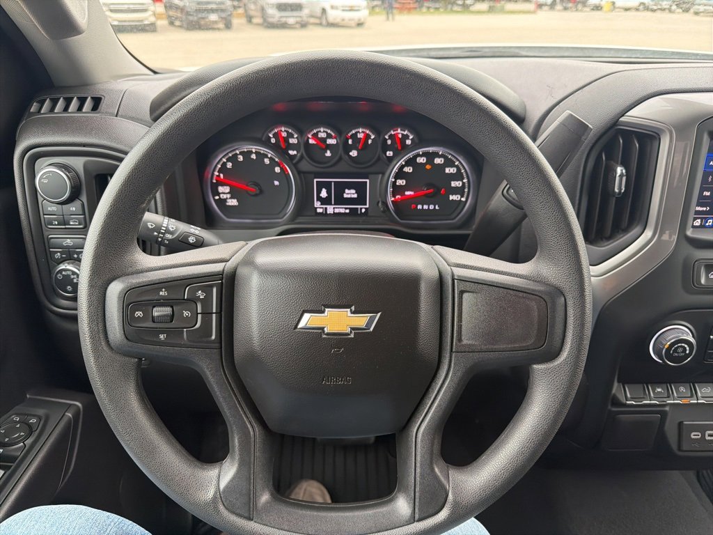 Used 2024 Chevrolet Silverado 1500 Custom image 11