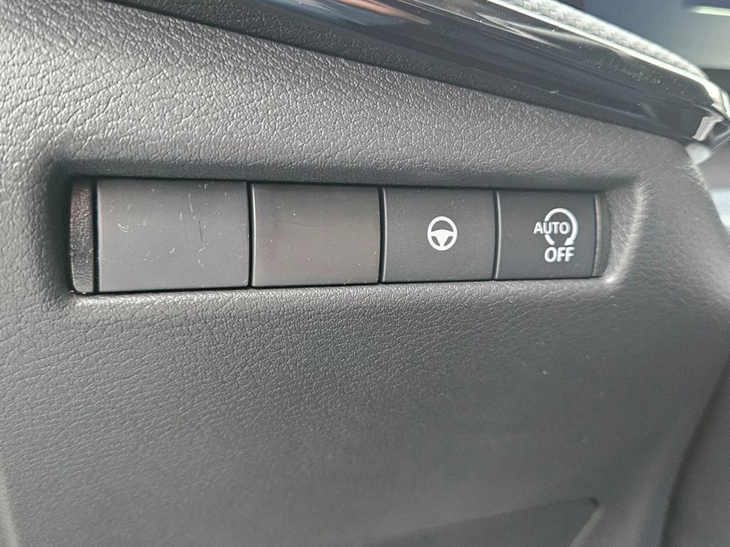 New 2026 Nissan Kicks SR w/ Cold Weather Package image 27