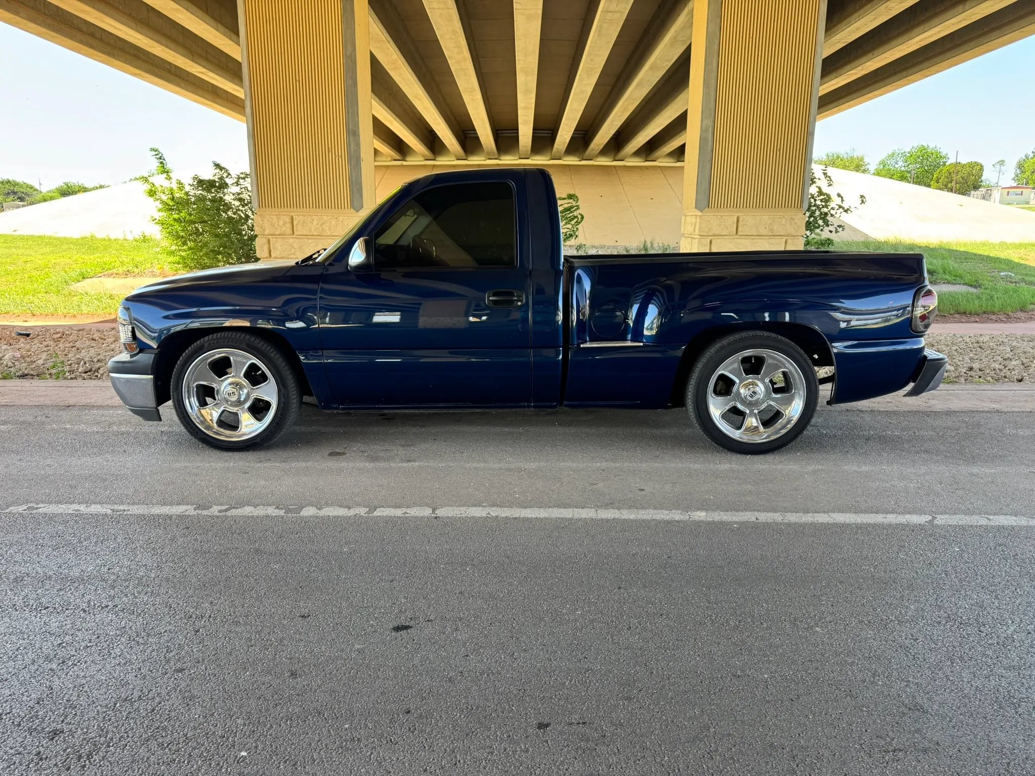 Used 2001 Chevrolet Silverado 1500 LS RWD image 6