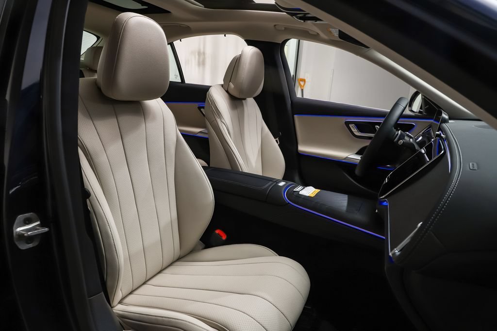 New 2026 Mercedes-Benz E 350 4MATIC Sedan image 10