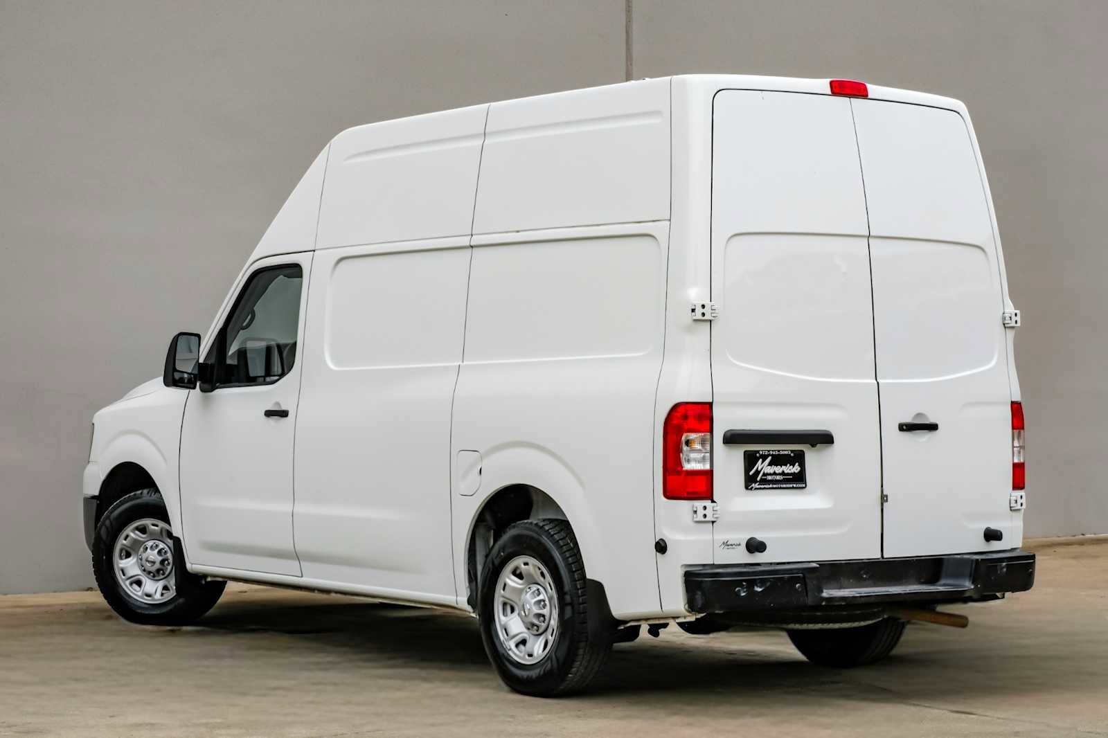 Used 2020 Nissan NV 2500 SV image 10