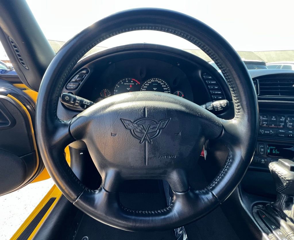 Used 2002 Chevrolet Corvette Convertible w/ Preferred Equipment Group2 image 25