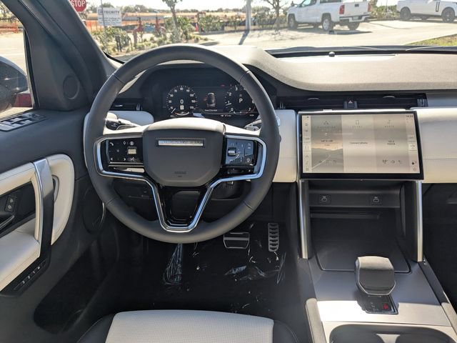 New 2026 Land Rover Discovery Sport Landmark AWD/4WD image 13