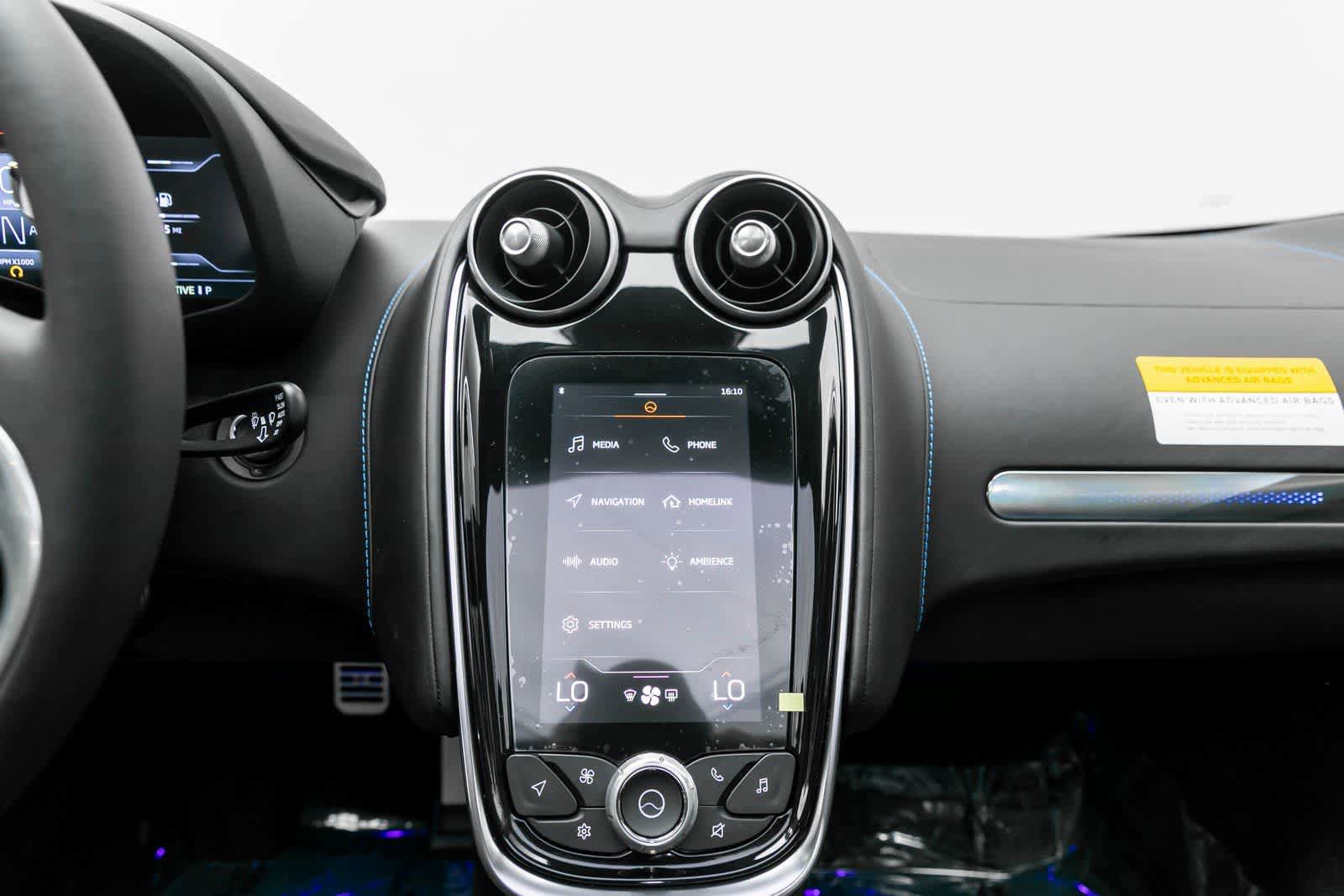 New 2025 McLaren GTS RWD image 10