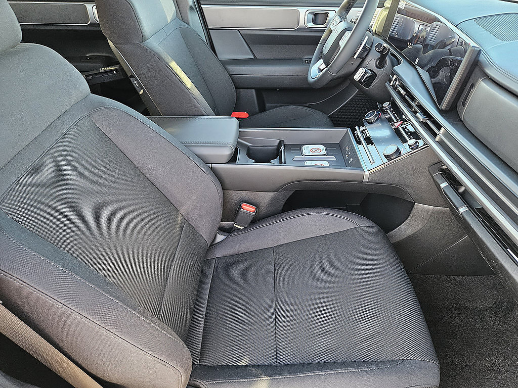 New 2026 Hyundai Santa Fe SE FWD image 15