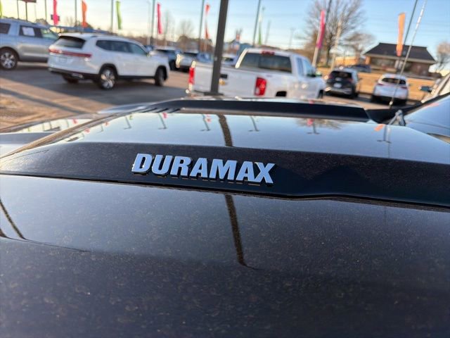 Used 2025 Chevrolet Silverado 1500 LT Trail Boss w/ LPO, Utility Wall Package image 12