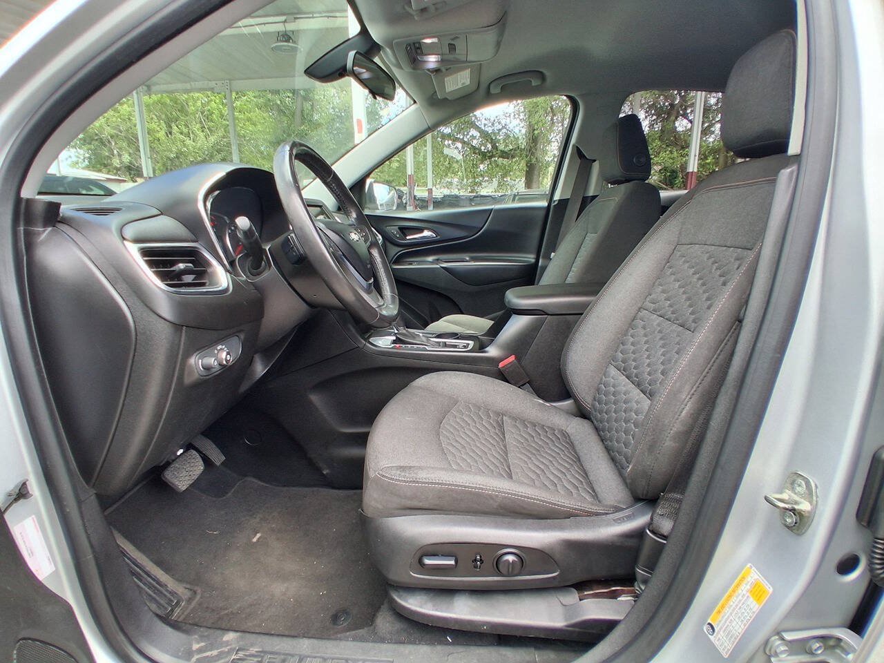 Used 2019 Chevrolet Equinox LT FWD image 10