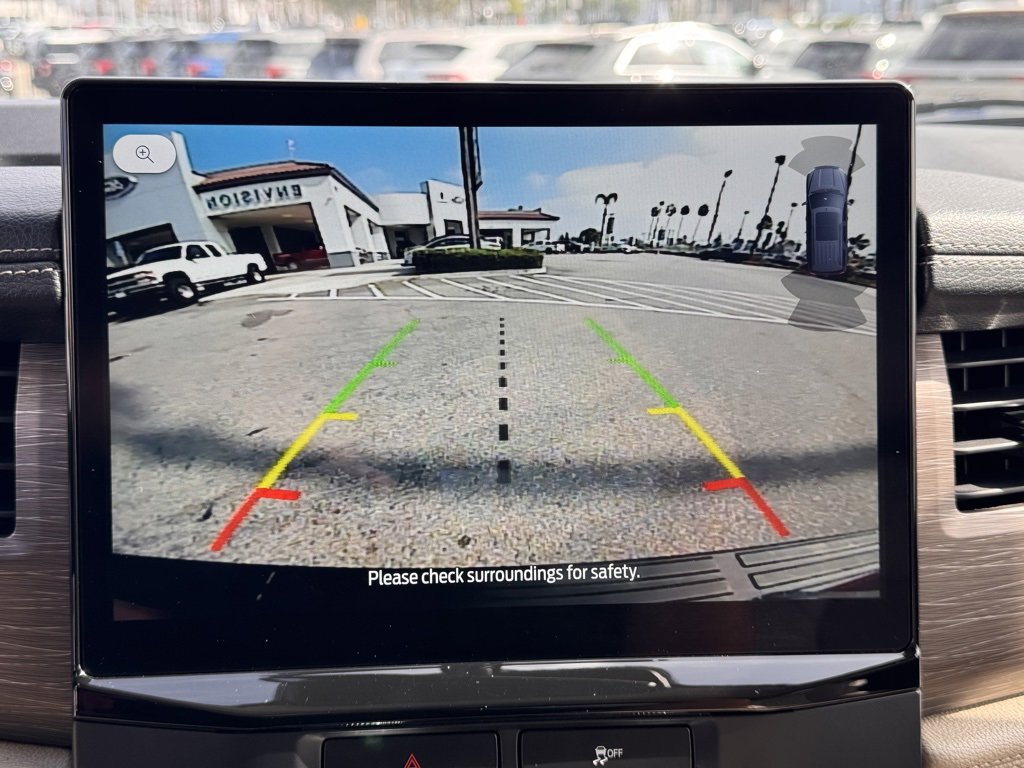 Used 2022 Ford Expedition Limited image 27