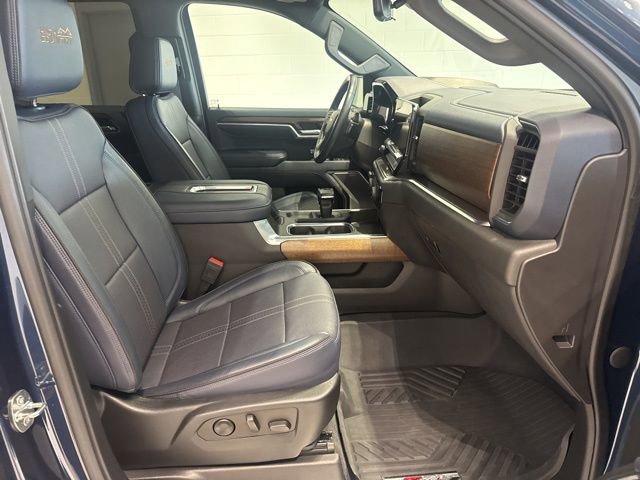 Certified 2022 Chevrolet Silverado 1500 High Country w/ Technology Package image 13