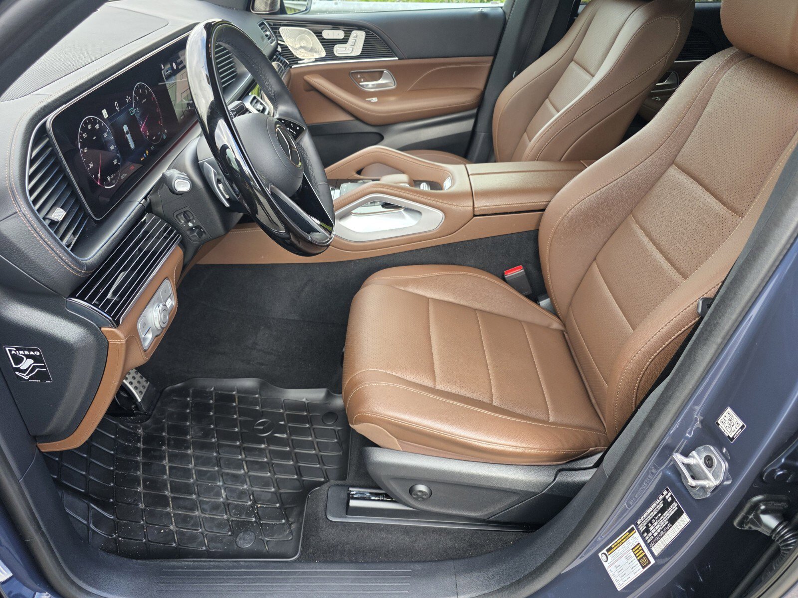 Used 2024 Mercedes-Benz GLS 450 4MATIC image 10