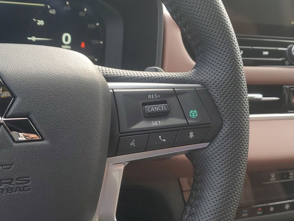 New 2026 Mitsubishi Outlander SEL image 25