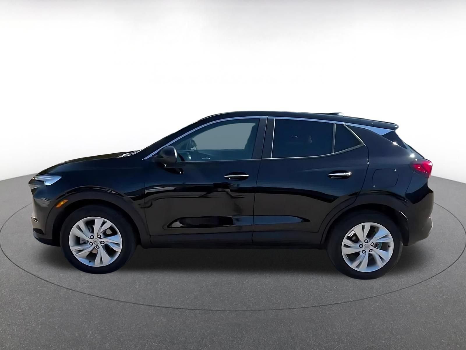Used 2025 Buick Encore GX Preferred FWD image 9