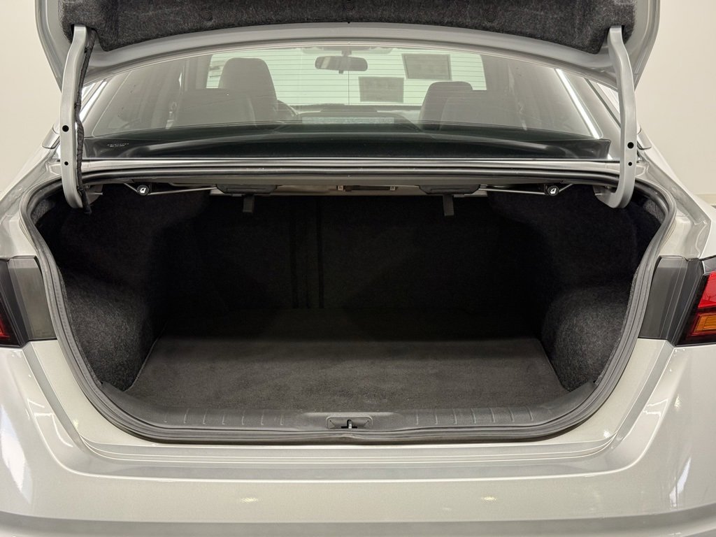 Used 2019 Nissan Altima 2.5 SR w/ SR Premium Package image 11