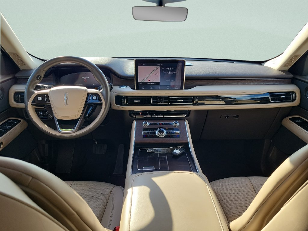 Used 2024 Lincoln Aviator Reserve RWD image 11