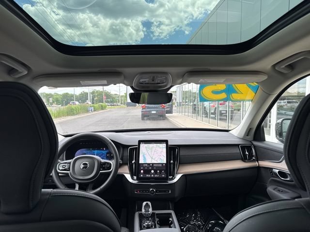 Certified 2025 Volvo XC90 B6 Plus AWD/4WD image 18