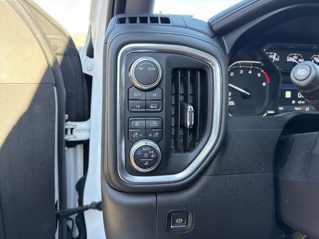 Used 2021 GMC Sierra 1500 SLT w/ SLT Premium Plus Package AWD/4WD image 16