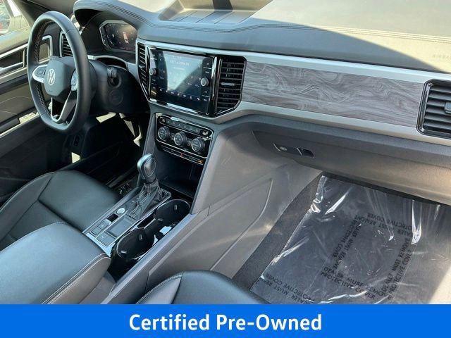Certified 2023 Volkswagen Atlas Cross Sport SE w/ Black Wheel Package FWD image 22