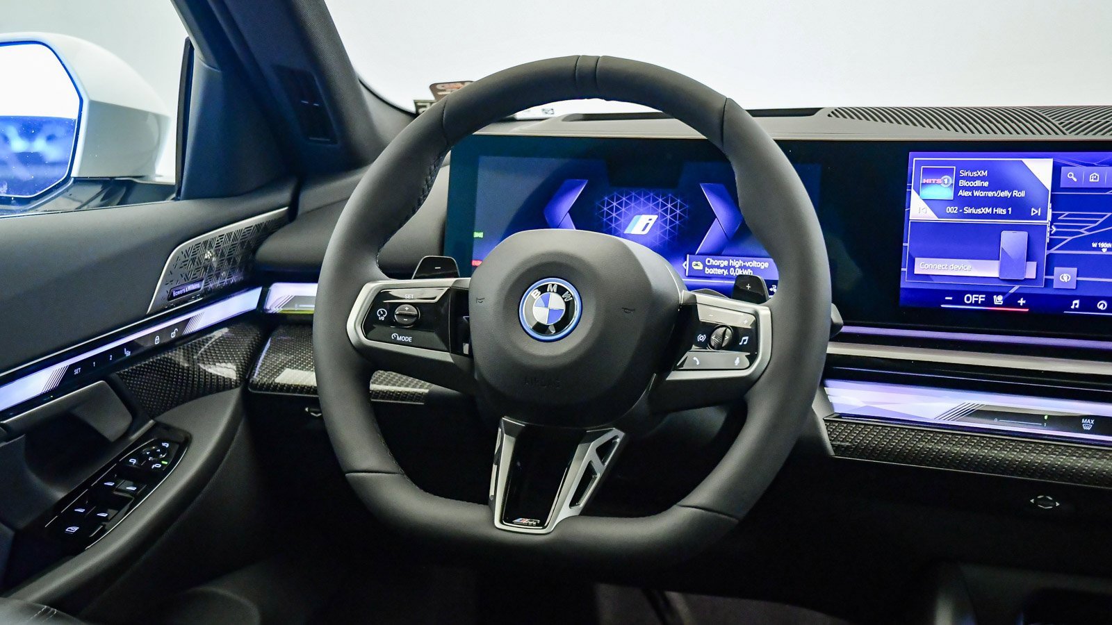 New 2026 BMW 550e xDrive image 15