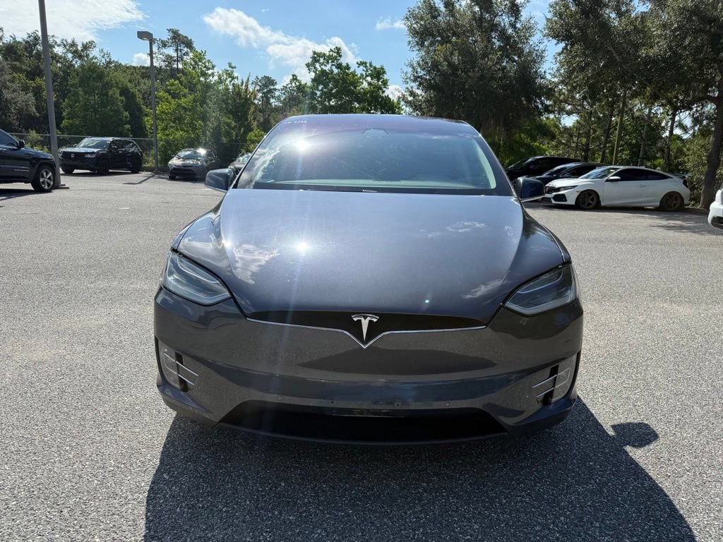 Used 2018 Tesla Model X 75D AWD/4WD image 2