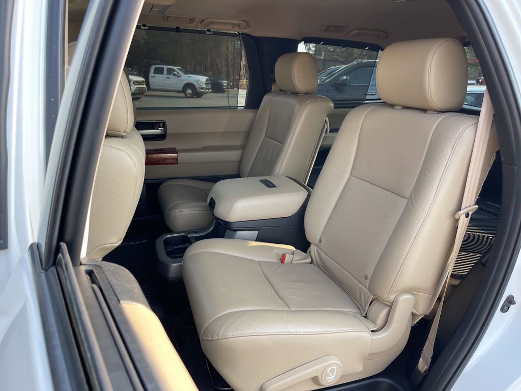 Used 2018 Toyota Sequoia Platinum image 29