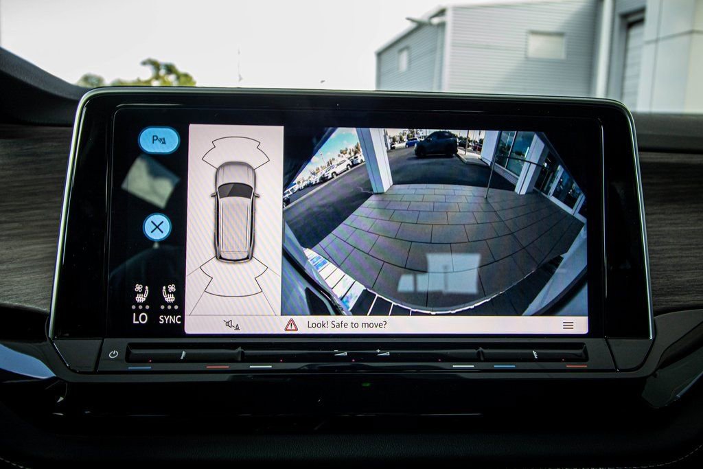 New 2026 Volkswagen Atlas SEL image 4