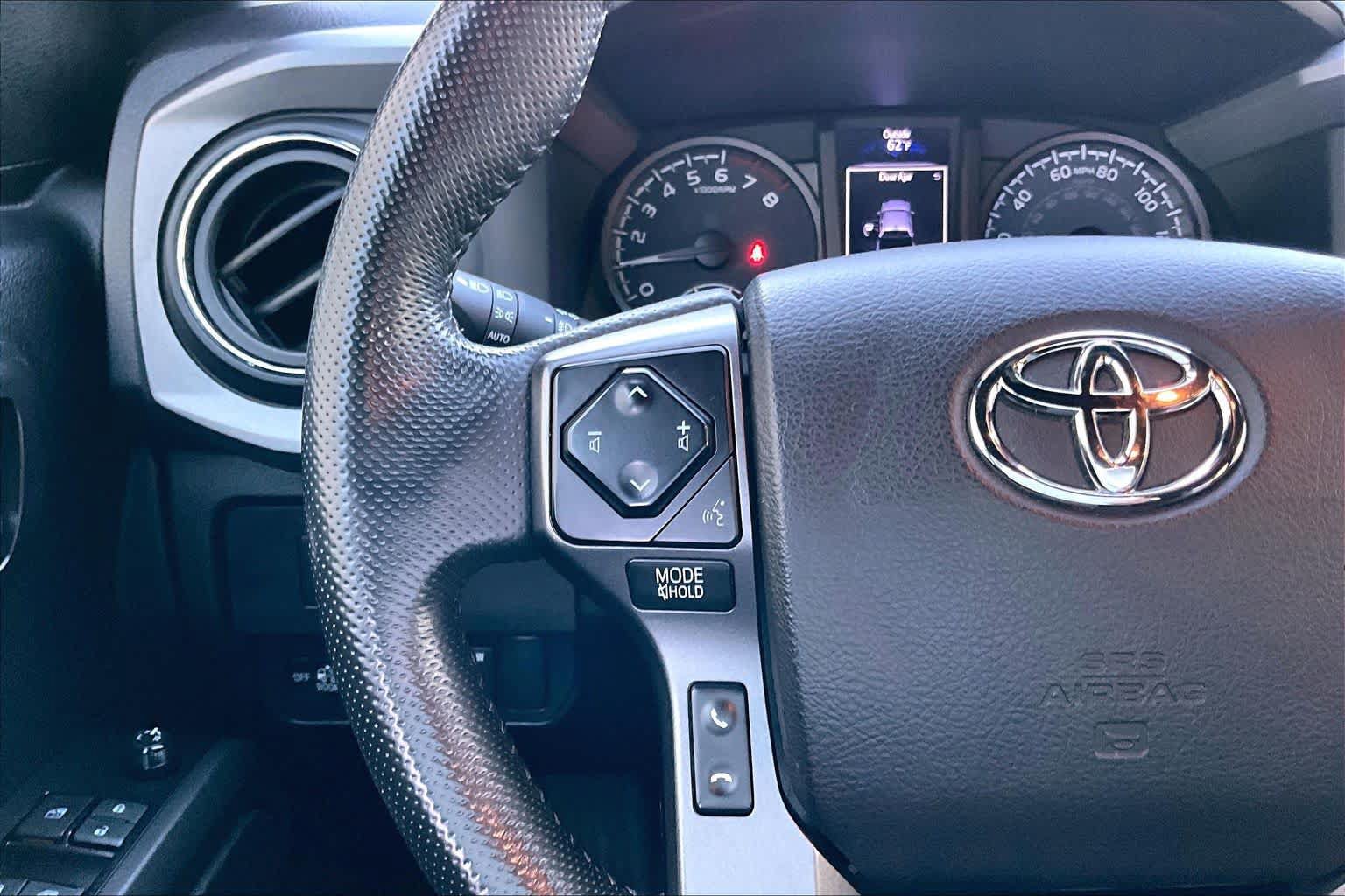Used 2023 Toyota Tacoma TRD Off-Road w/ Black Out Package (TMS) AWD/4WD image 24