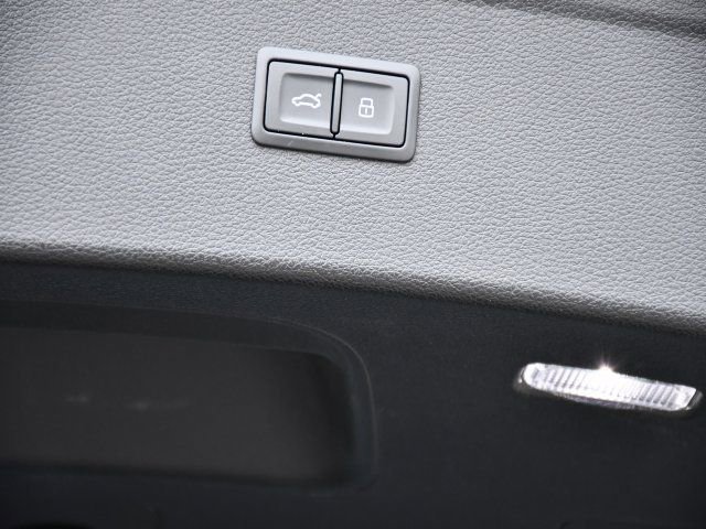 Used 2023 Audi Q5 2.0T Premium AWD/4WD image 27
