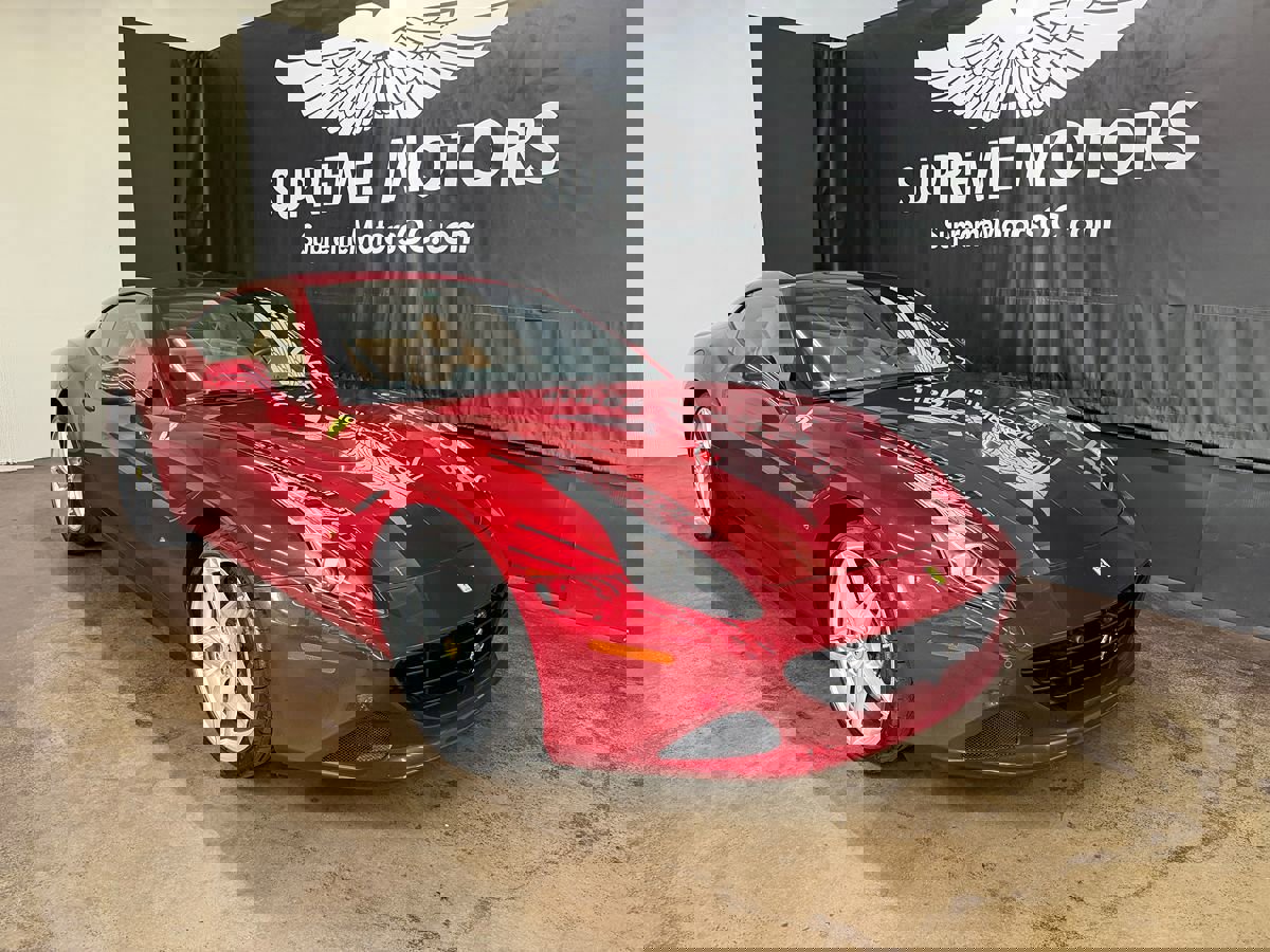 Used 2017 Ferrari California T image 16