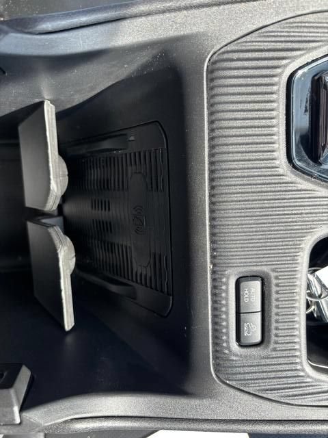 Used 2026 Jeep Cherokee Limited AWD/4WD image 21